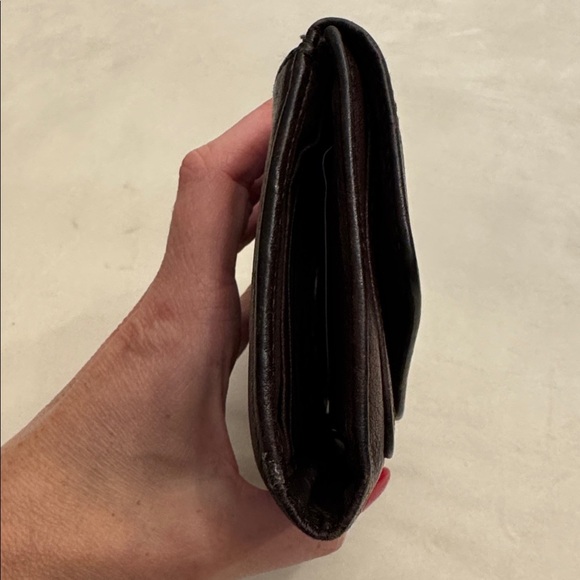 VTG! Fossil Dark Brown Leather Wallet - Picture 5 of 14